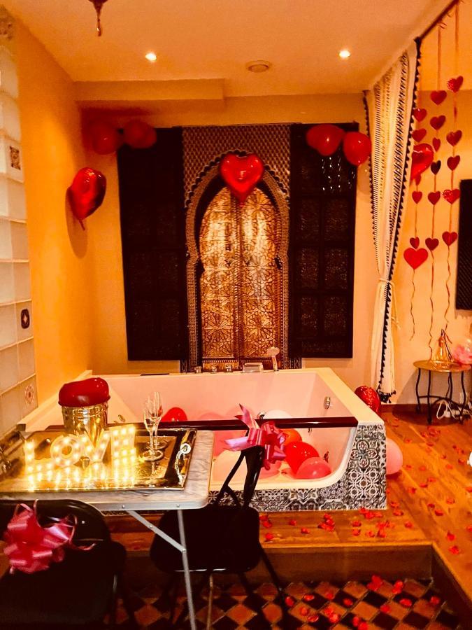 Jacuzzi Love Room Paris Exterior foto